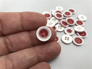 Skjorte knap - hvid med fin rød detalje, 12 mm